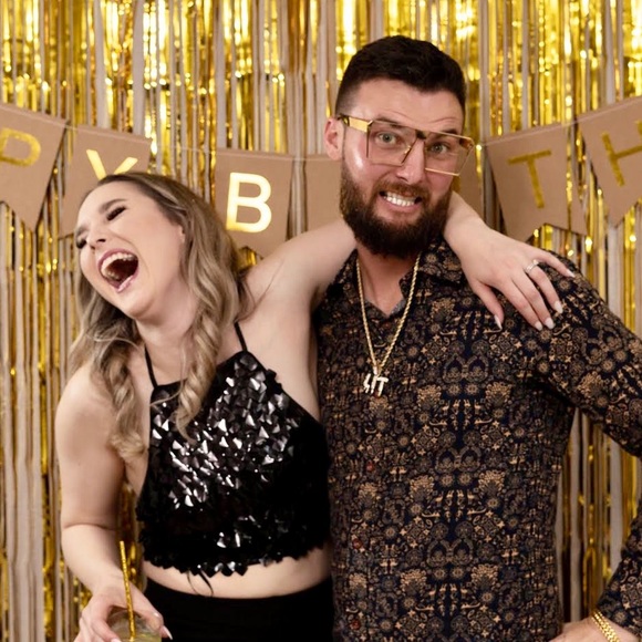 Meet your Posher, Celeste - Picture 3 of 7